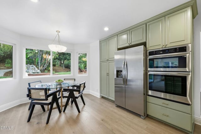 947 Golden Crest Avenue, Thousand Oaks, CA 91320 — photo 12 of 48