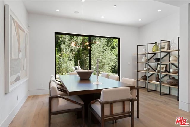 3848 Vantage Avenue, Los Angeles, CA 91604 — photo 11 of 43