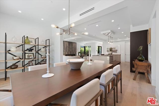 3848 Vantage Avenue, Los Angeles, CA 91604 — photo 12 of 43