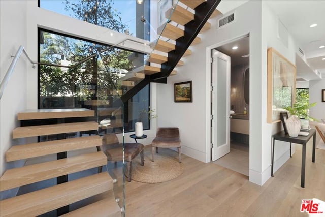 3848 Vantage Avenue, Los Angeles, CA 91604 — photo 13 of 43
