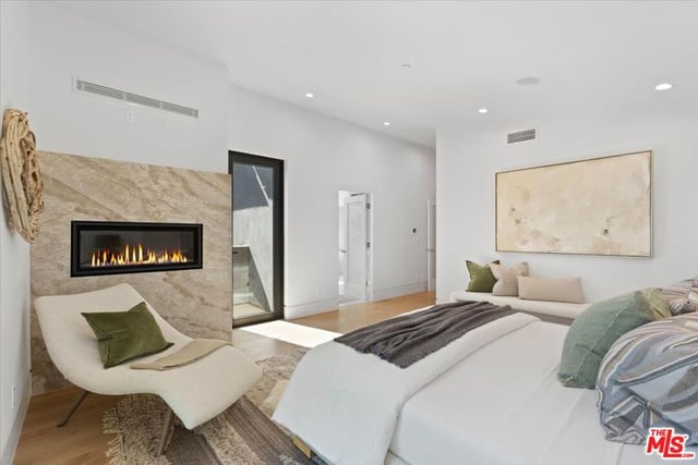 3848 Vantage Avenue, Los Angeles, CA 91604 — photo 19 of 43