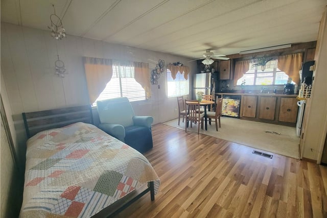 300 E Arbor St 18, Long Beach, CA 90805 — photo 5 of 12