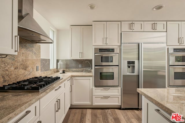 5506 Goodland Avenue, Valley Village, CA 91607 — photo 13 of 37