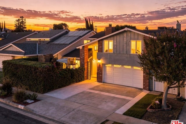 5506 Goodland Avenue, Valley Village, CA 91607 — photo 2 of 37