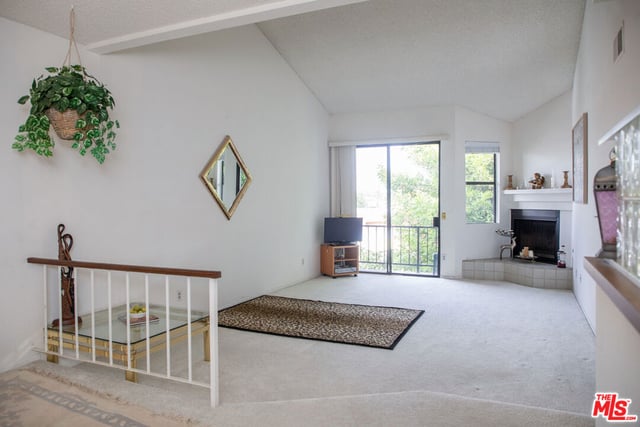 6323 Reseda Boulevard 44, Tarzana, CA 91335 — photo 3 of 24
