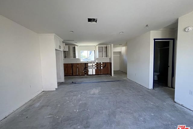 433 W 94th Street, Los Angeles, CA 90003 — photo 28 of 37