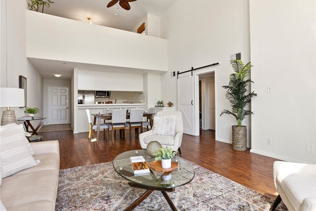 11044 Acama Street 302, Studio City, CA 91602 — photo 21 of 49
