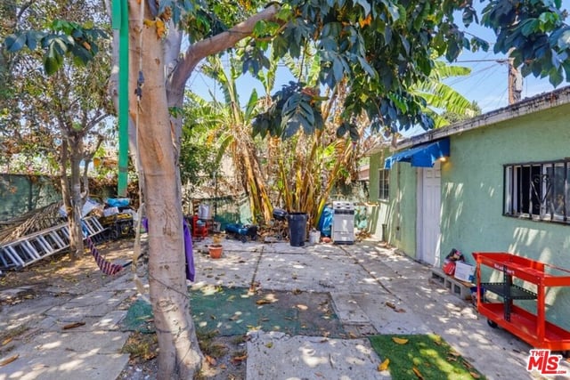 331 W 92nd Street, Los Angeles, CA 90003 — photo 28 of 46