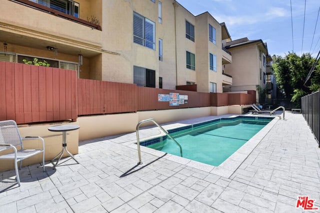 1509 Greenfield Avenue 207, Los Angeles, CA 90025 — photo 45 of 52