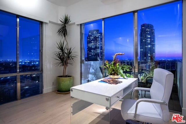 2160 E Century Parkway 2109, Los Angeles, CA 90067 — photo 2 of 28