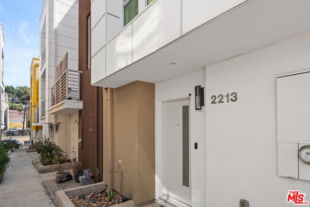 2213 Selig Drive, Los Angeles, CA 90026 — photo 3 of 38