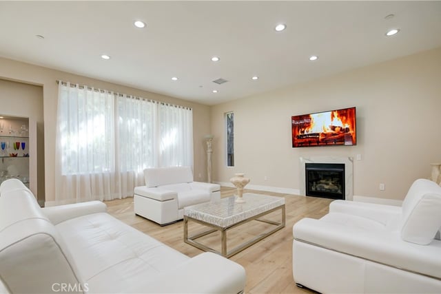 1849 Los Encinos, Glendale, CA 91208 — photo 7 of 39