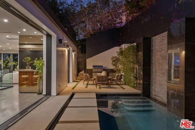2033 Glencoe Way, Los Angeles, CA 90068 — photo 23 of 26