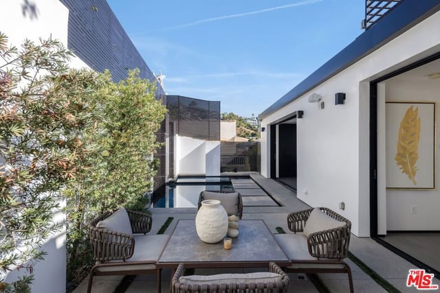 2033 Glencoe Way, Los Angeles, CA 90068 — photo 8 of 26