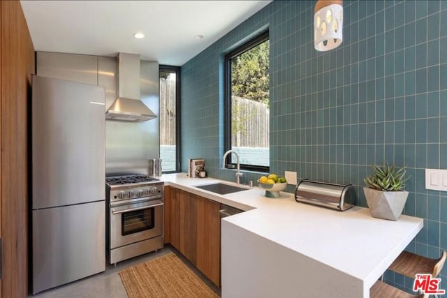 7102 Pacific View Drive, Los Angeles, CA 90068 — photo 39 of 48