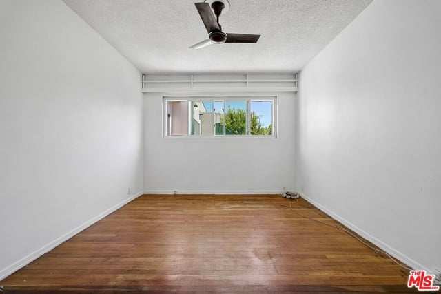 3200 S Sepulveda Boulevard K36, Los Angeles, CA 90034 — photo 11 of 31