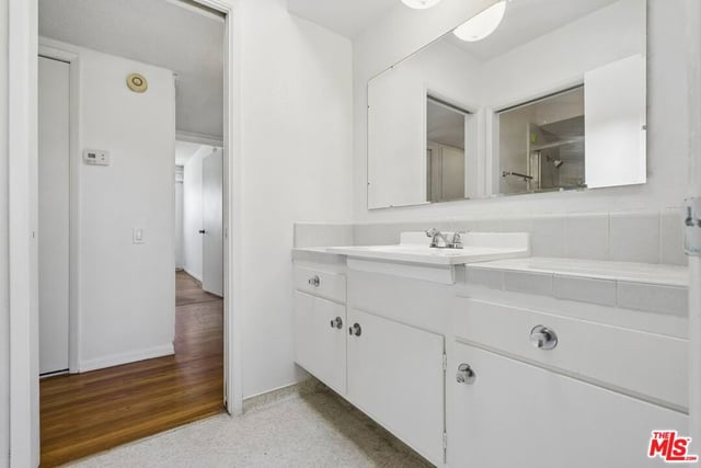 3200 S Sepulveda Boulevard K36, Los Angeles, CA 90034 — photo 16 of 31