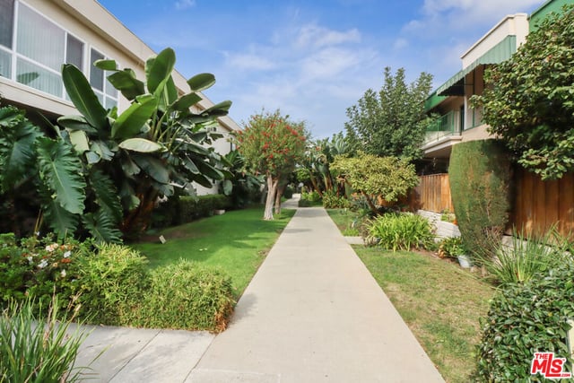 3200 S Sepulveda Boulevard K36, Los Angeles, CA 90034 — photo 26 of 31