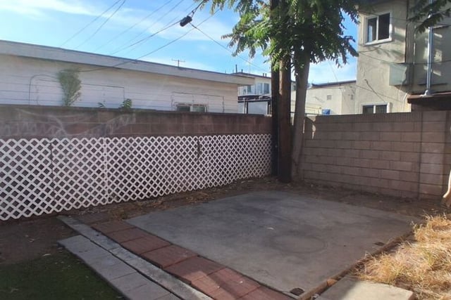 6581 Lemon Avenue, Long Beach, CA 90805 — photo 13 of 14