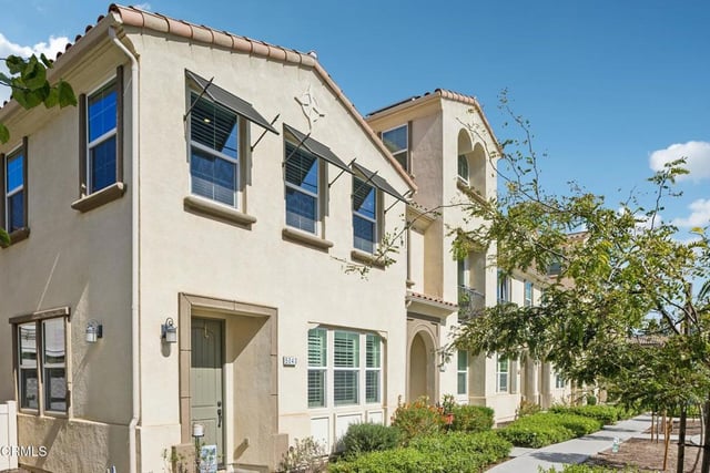 5040 Robles Street, Camarillo, CA 93012 — photo 2 of 38
