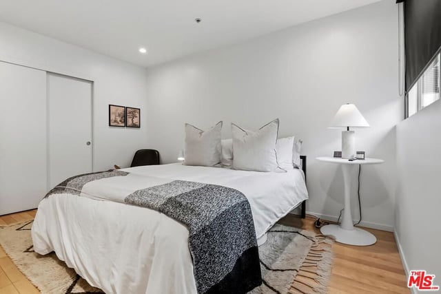 5806 Waring Avenue 14, Los Angeles, CA 90038 — photo 19 of 32