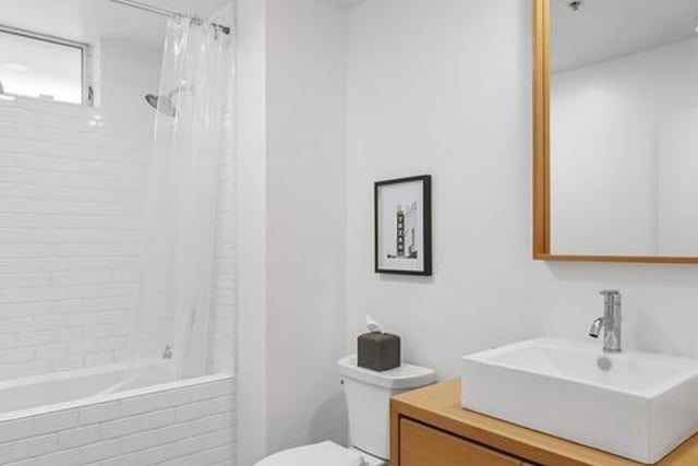 5806 Waring Avenue 14, Los Angeles, CA 90038 — photo 24 of 32