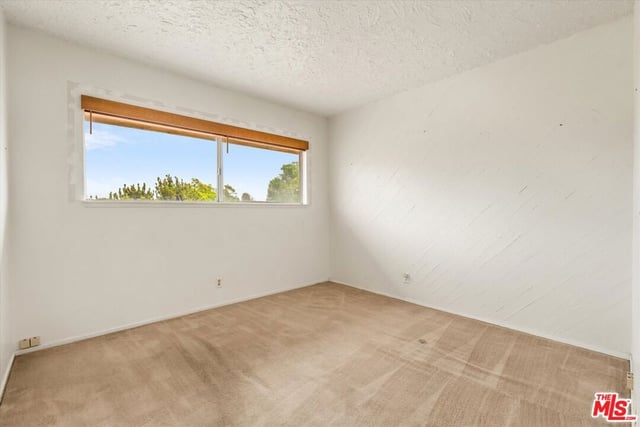 2243 Newquist Court, Camarillo, CA 93010 — photo 26 of 38