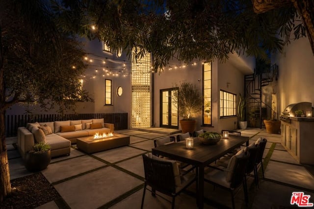 6467 Deep Dell Place, Los Angeles, CA 90068 — photo 12 of 21