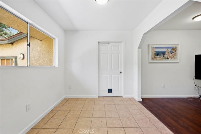 826 Katherine Road, Simi Valley, CA 93063 — photo 7 of 31