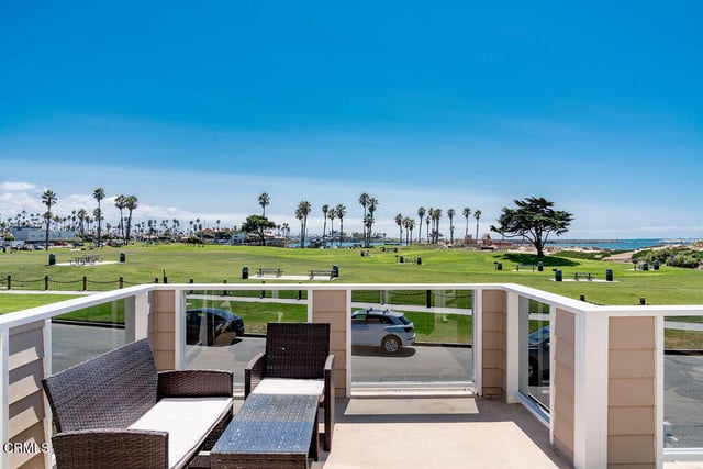 1401 GREENOCK Lane, Ventura, CA 93001 — photo 5 of 35