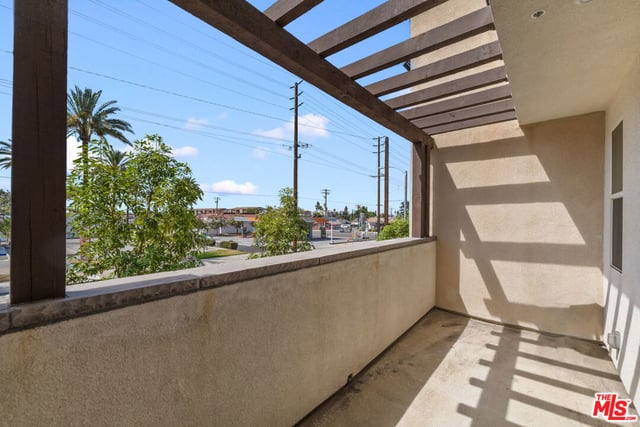 126 Dove Lndg, Covina, CA 91722 — photo 13 of 34