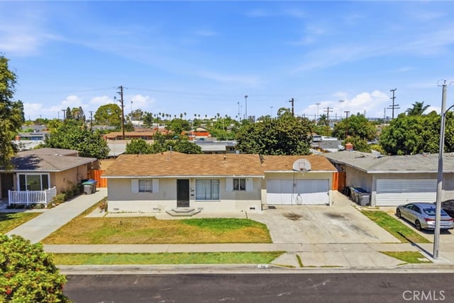 139 E 229th Street, Carson, CA 90745 — photo 2 of 39