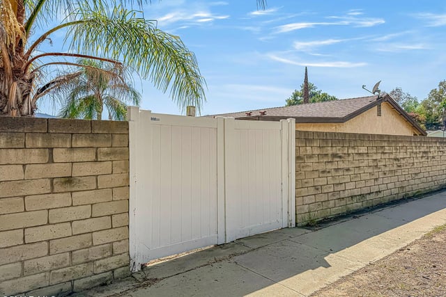 2392 Alscot Avenue, Simi Valley, CA 93063 — photo 41 of 47