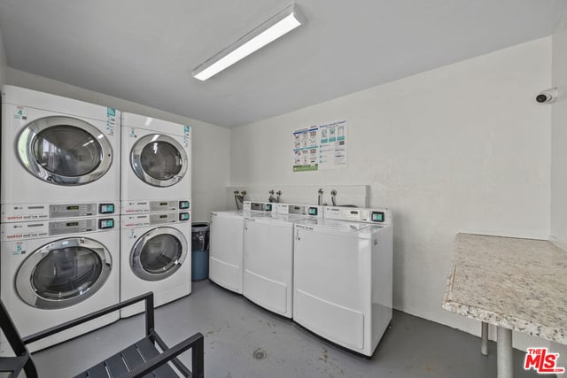 21800 Schoenborn 225, Canoga Park, CA 91304 — photo 18 of 22