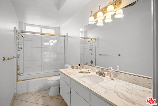 4445 Cartwright Avenue 110, Toluca Lake, CA 91602 — photo 18 of 27