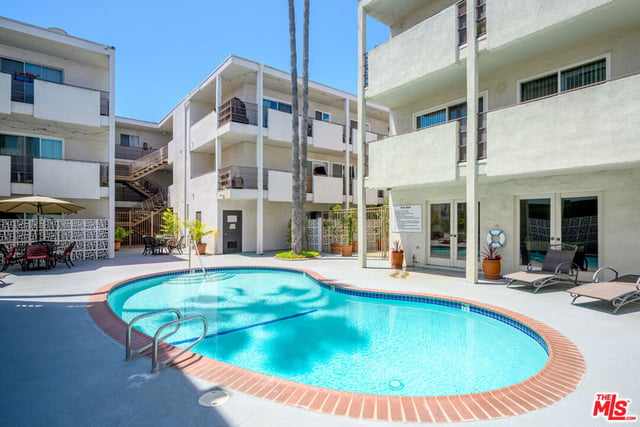 4445 Cartwright Avenue 110, Toluca Lake, CA 91602 — photo 23 of 27