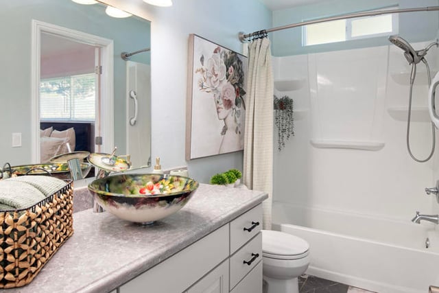 335 W Avenida De Las Flores, Thousand Oaks, CA 91360 — photo 10 of 24