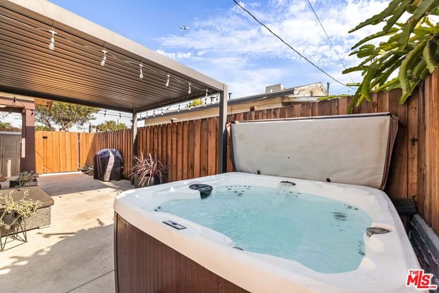 11202 Emelita Street, North Hollywood, CA 91601 — photo 19 of 58