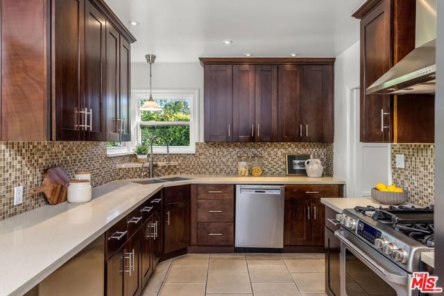 4900 Radford Avenue, Valley Village, CA 91607 — photo 7 of 44