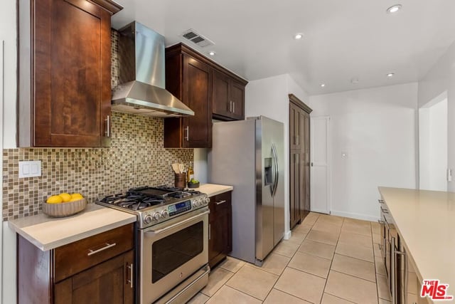 4900 Radford Avenue, Valley Village, CA 91607 — photo 8 of 44