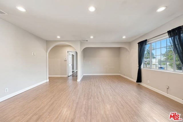 5945 Yarmouth Avenue, Los Angeles, CA 91316 — photo 12 of 50