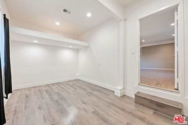 5945 Yarmouth Avenue, Los Angeles, CA 91316 — photo 22 of 50