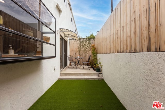 1171 Stanford Street 3, Santa Monica, CA 90403 — photo 8 of 15