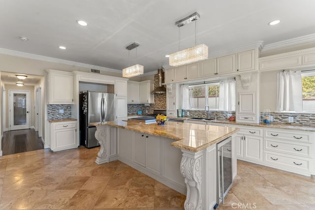 2500 Anabas Avenue, San Pedro, CA 90732 — photo 12 of 50