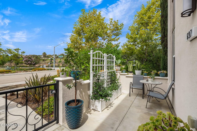 697 Camino Tierra Santa, Camarillo, CA 93010 — photo 5 of 40