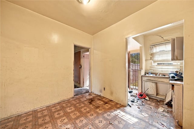 4010 Wall, Los Angeles, CA 90011 — photo 6 of 20