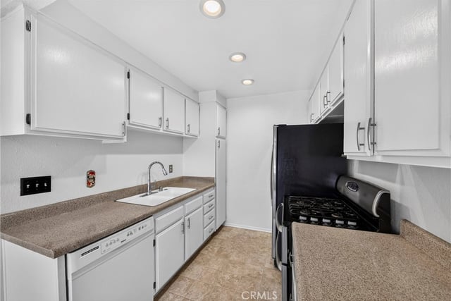 20535 S Vermont Avenue 4, Torrance, CA 90502 — photo 17 of 45