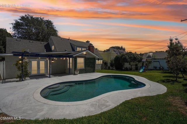 9653 Oakdale Avenue, Chatsworth, CA 91311 — photo 3 of 58