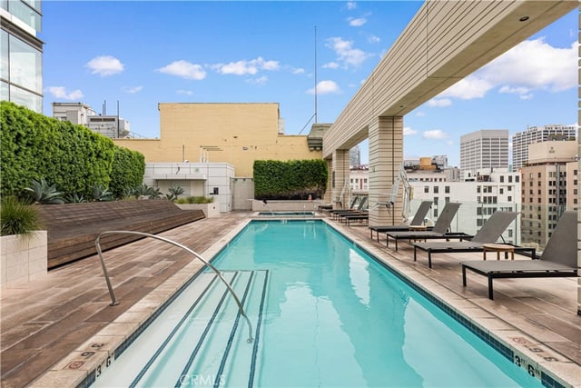 400 S Broadway 1607, Los Angeles, CA 90013 — photo 38 of 65