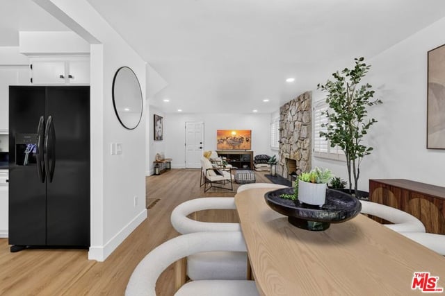 10765 Wrightwood Lane, Los Angeles, CA 91604 — photo 16 of 71